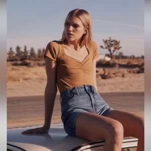 Madewell The Perfect Jean Short in 29
